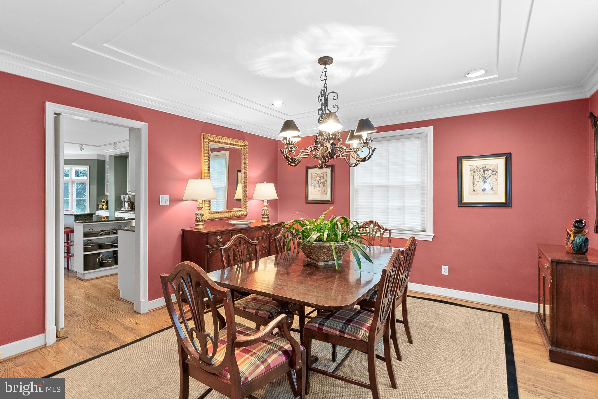 9314 Colesville Road Silver Spring, MD 20901 - Photo 10 of 88 Gorgeous chandelier