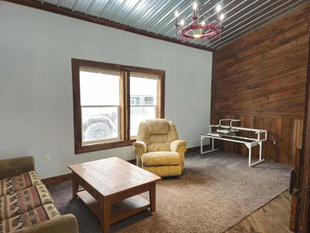 $529,900 | 6635 East Chicago Road, Jonesville, MI 49250