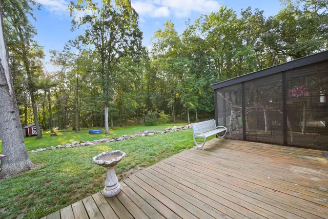 $539,700 | 6635 East Chicago Road, Jonesville, MI 49250