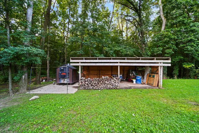 $529,900 | 6635 East Chicago Road, Jonesville, MI 49250