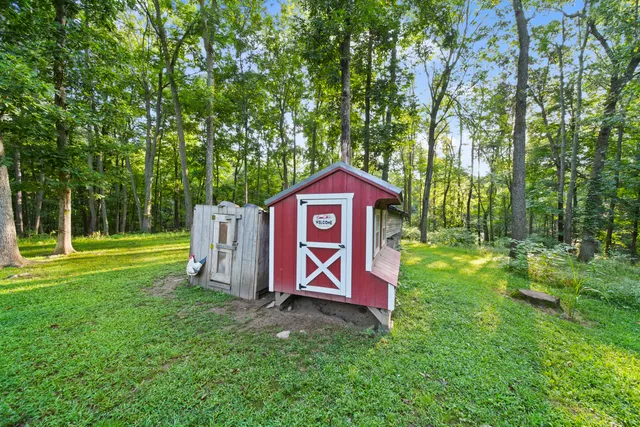 $529,900 | 6635 East Chicago Road, Jonesville, MI 49250