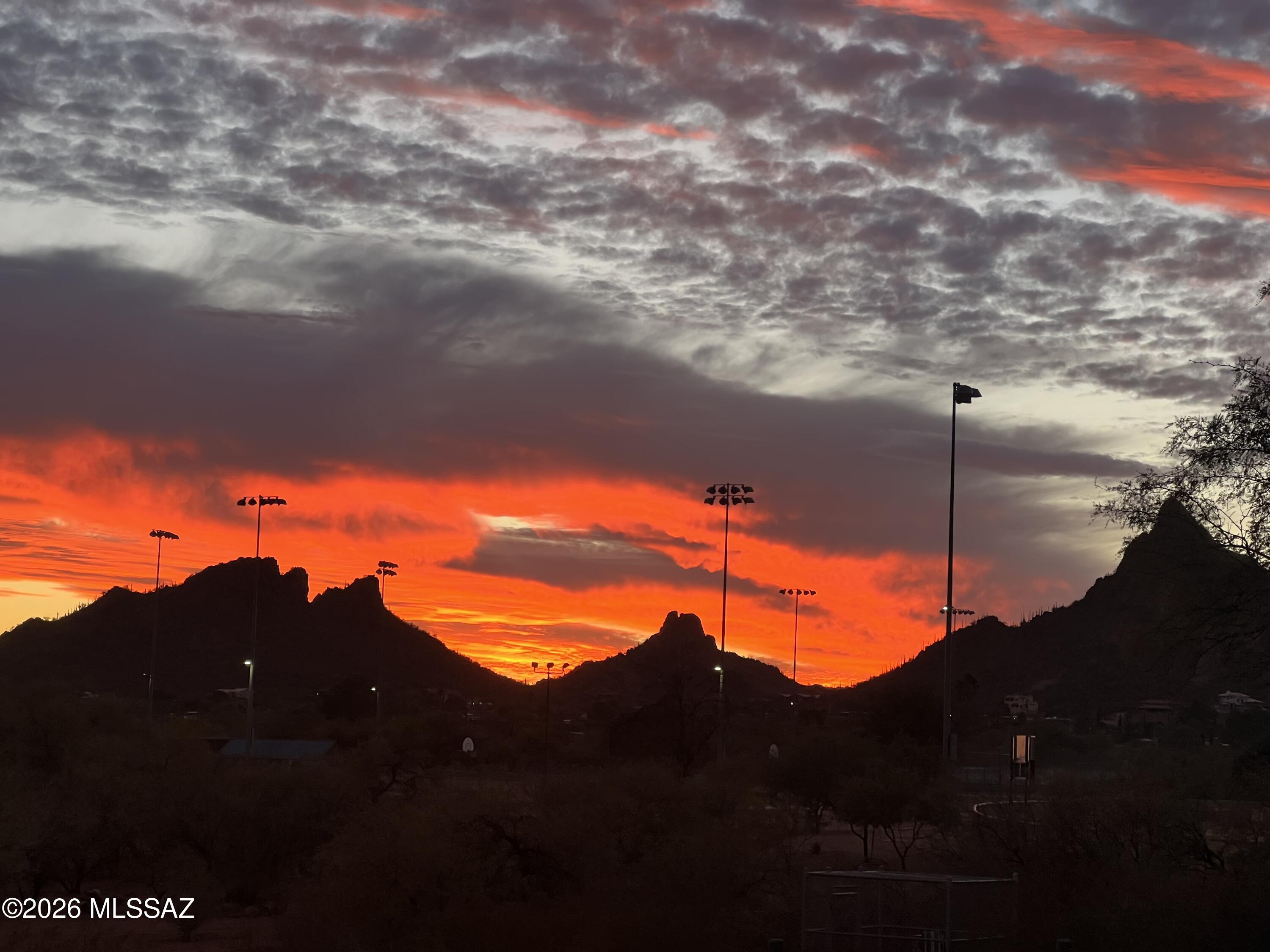 2871 West Alvaro Road Tucson, AZ 85746 - Photo 15 of 34 Gorgeous views!