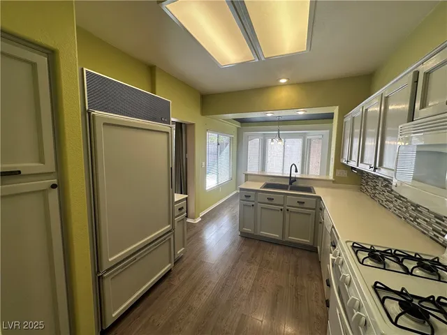 $1,995 | 9945 Bundella Drive, Las Vegas, NV 89134