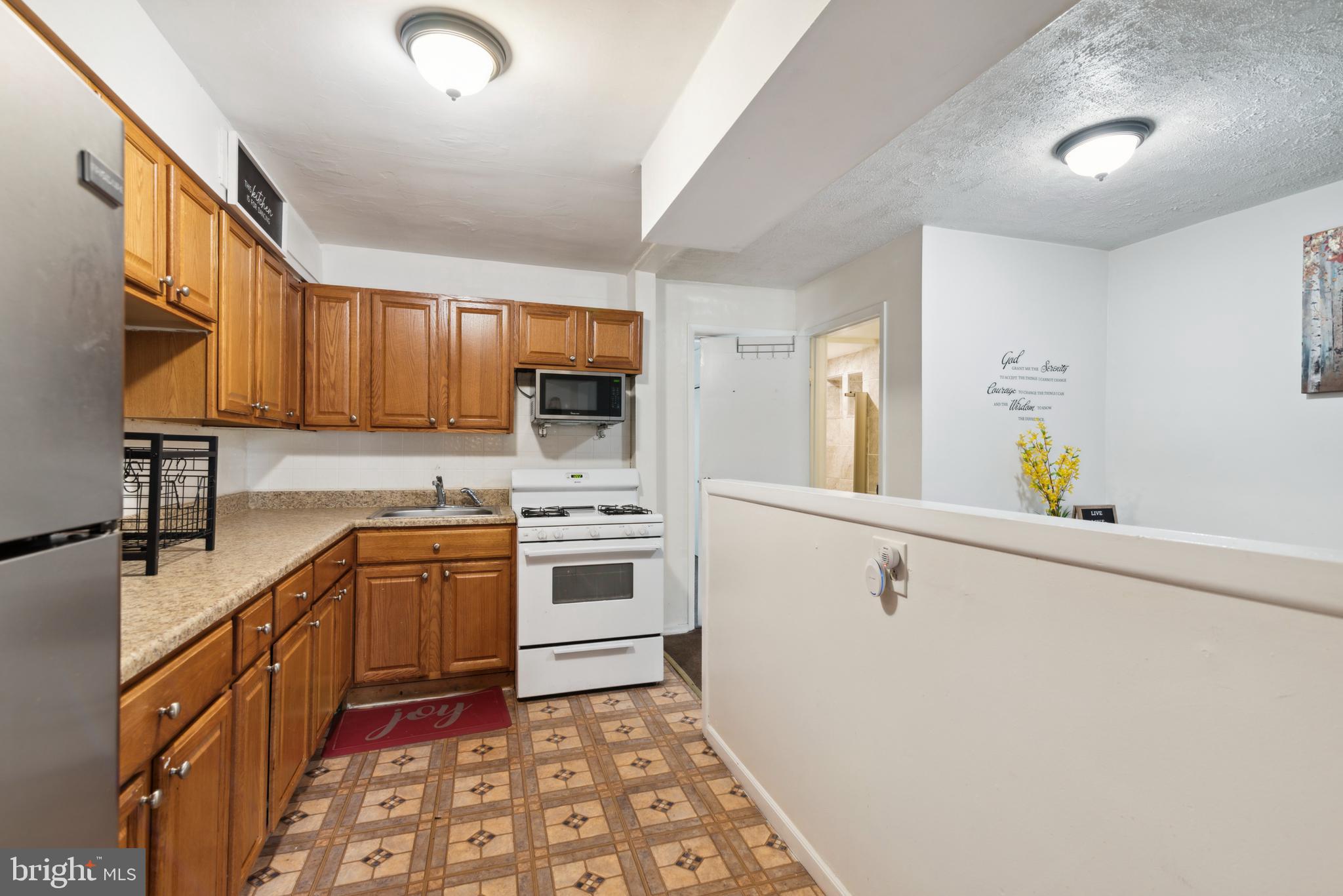 7052 Rutland Street Philadelphia, PA 19149 - Photo 3 of 25 Gallery Image 3