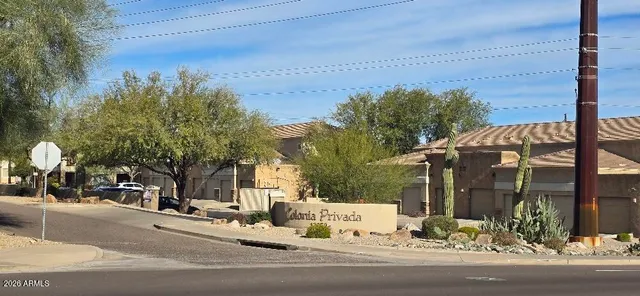 a view of entryway with a front door