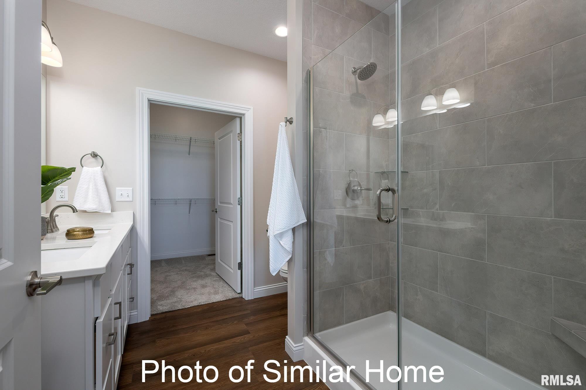 5667 Red Fox Road Bettendorf, IA 52722 - Photo 12 of 30