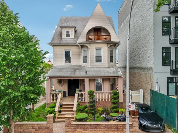 $1,550,000 | 455 East 26th Street | Flatbush