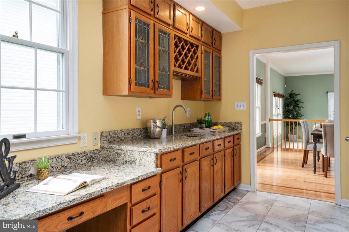2024 Brigadier Boulevard Odenton, MD 21113 - Photo 11 of 51 Butlers pantry between kitchen and dining room.