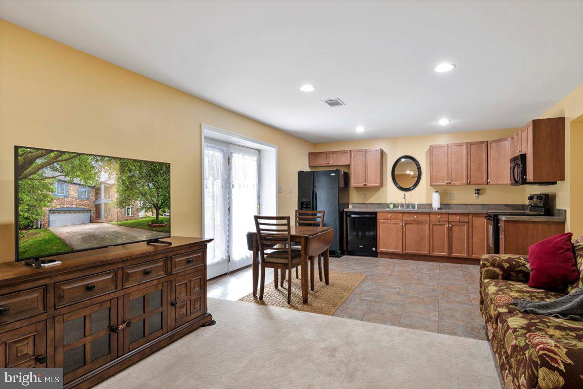 2024 Brigadier Boulevard Odenton, MD 21113 - Photo 38 of 51 Full walk out apartment