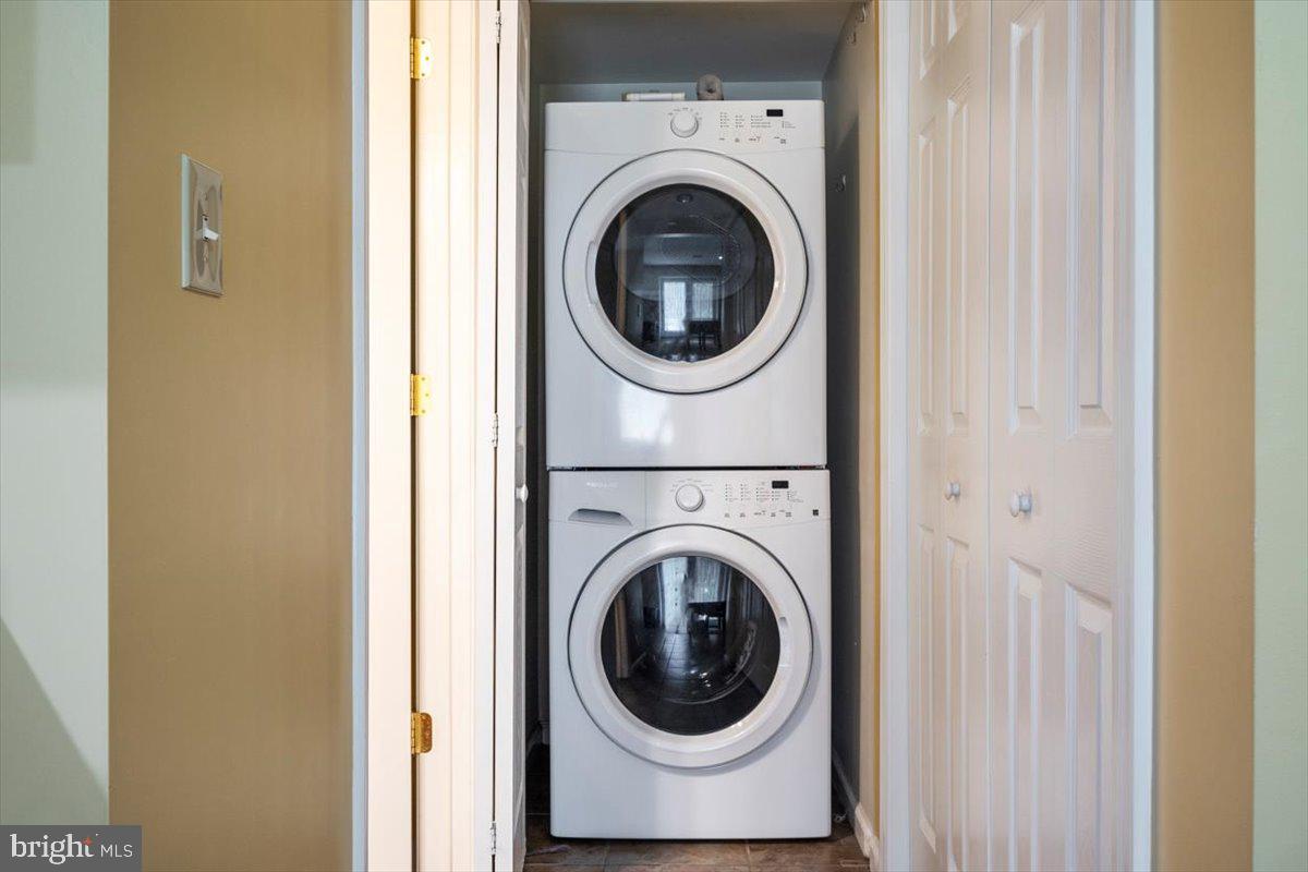 2024 Brigadier Boulevard Odenton, MD 21113 - Photo 41 of 51 Laundry in apartment