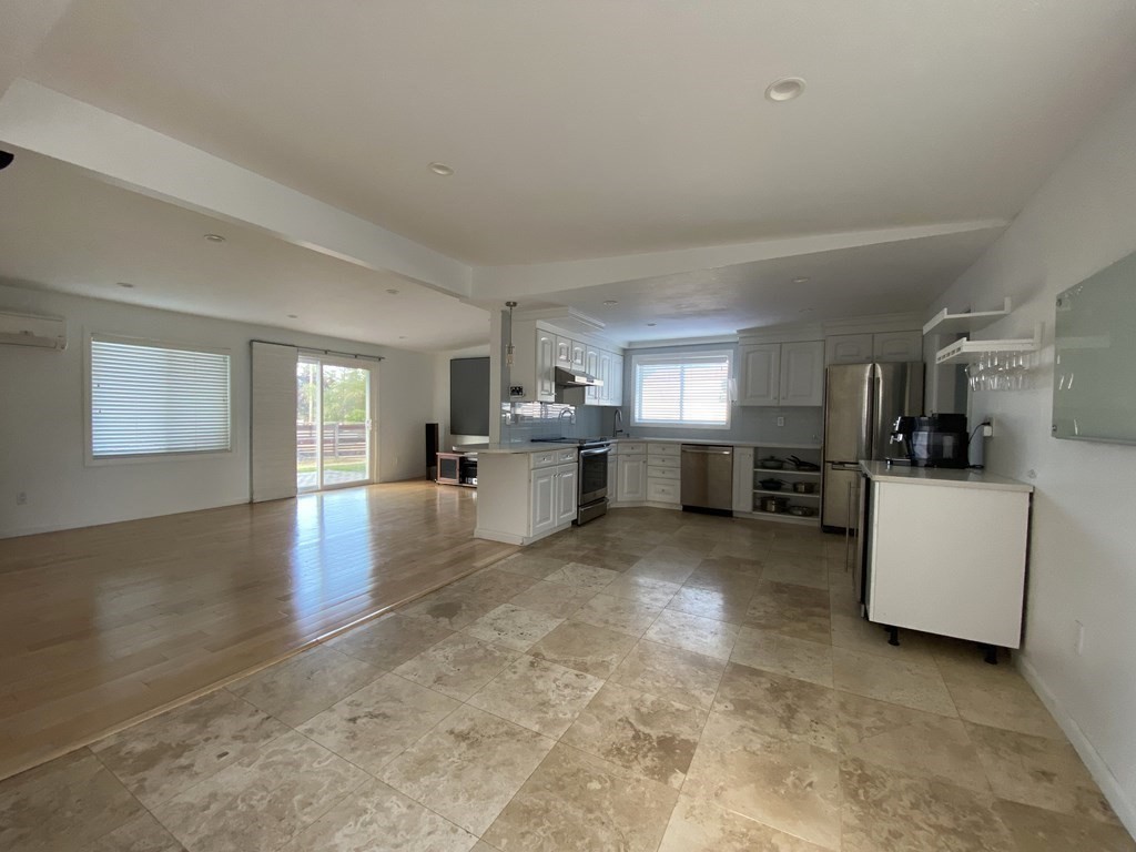22 Celia Road Braintree, MA 02184 - Photo 5 of 25 Gallery Image 5