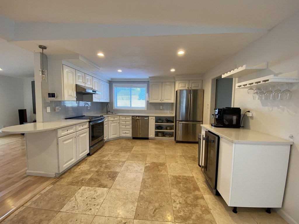 22 Celia Road Braintree, MA 02184 - Photo 6 of 25 Gallery Image 6