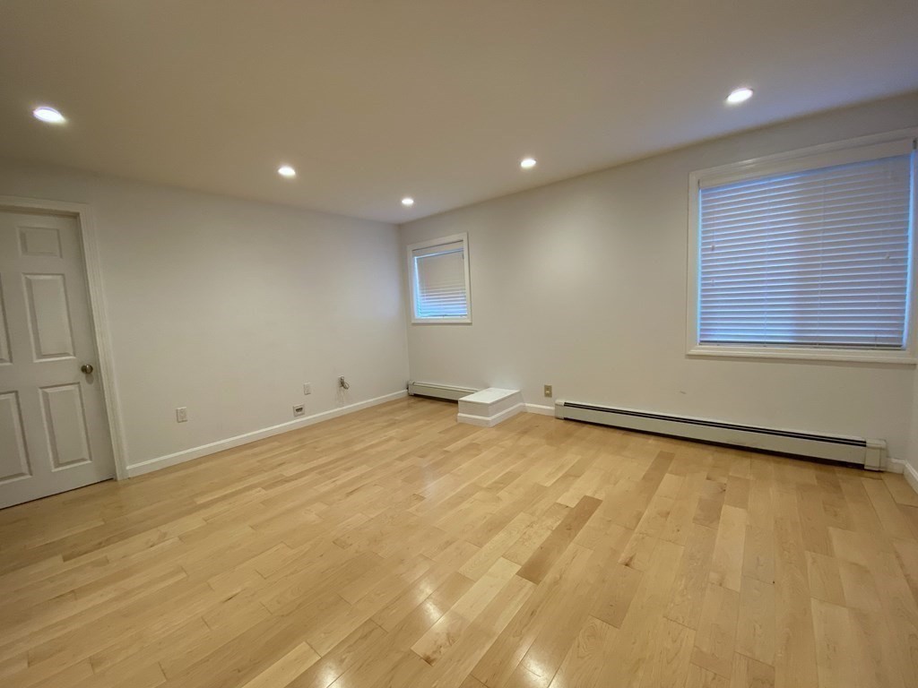 22 Celia Road Braintree, MA 02184 - Photo 9 of 25 Gallery Image 9