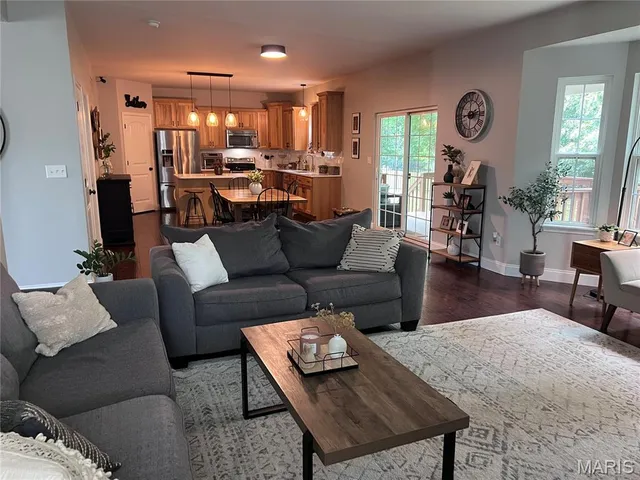 $479,900 | 10537 Victoria Falls Drive, Festus, MO 63028