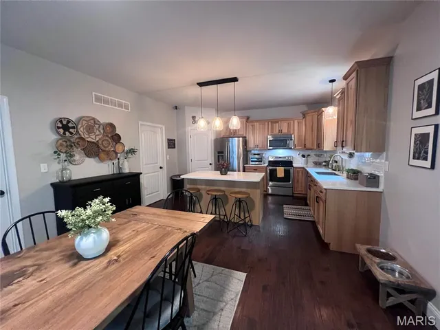 $479,900 | 10537 Victoria Falls Drive, Festus, MO 63028