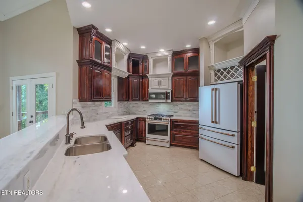 $1,699,900 | 431 Thomas Loop Road, Sevierville, TN 37876