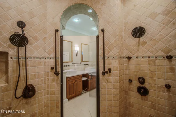 $1,699,900 | 431 Thomas Loop Road, Sevierville, TN 37876