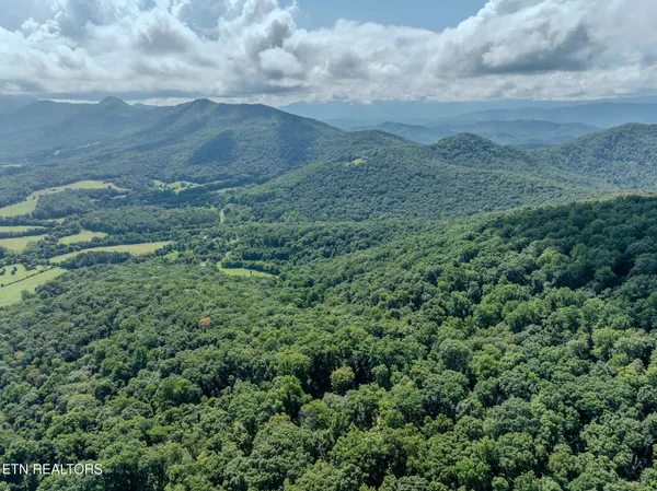 $1,699,900 | 431 Thomas Loop Road, Sevierville, TN 37876