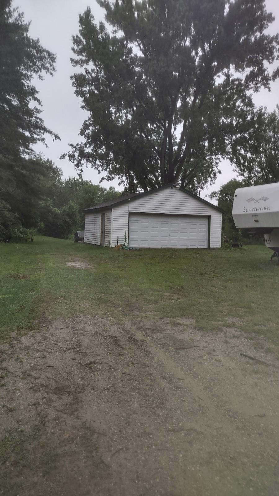 3113 North Huron Road Pinconning, MI 48650 - Photo 12 of 13 Gallery Image 12