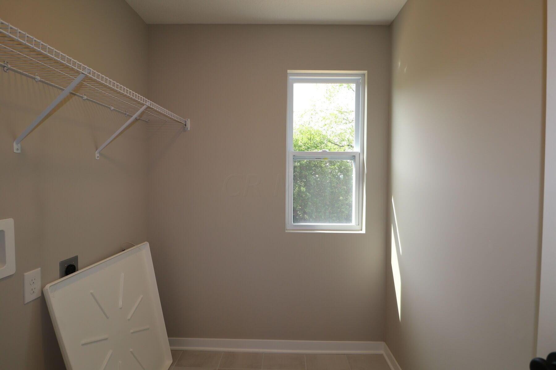 413 Colonial Club Road Commercial Point, OH 43116 - Photo 15 of 22 Interior