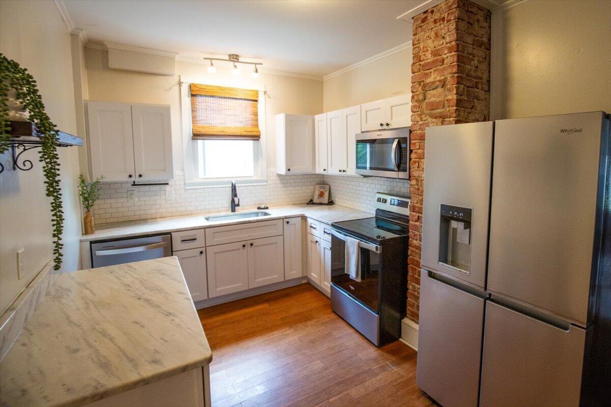 2446 Montvale Road Southwest Roanoke, VA 24015 - Photo 17 of 43 21-2446-Montvale-22