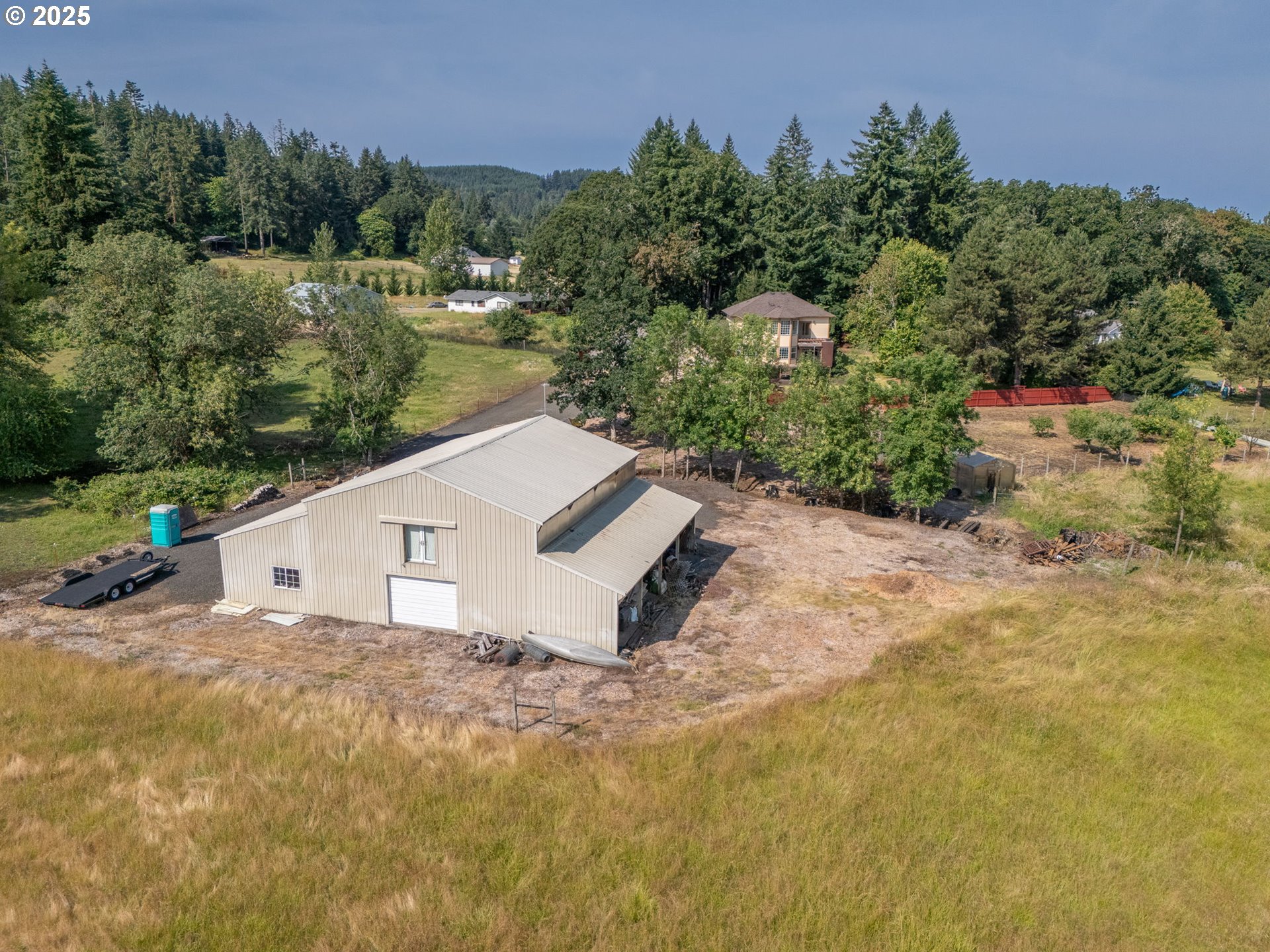 37310 Fawn Drive Lebanon, OR 97355 - Photo 31 of 47 Shop