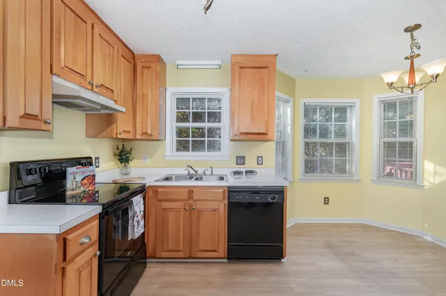 $319,999 | 104 Kildare Court, Clayton, NC 27520