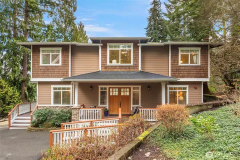 $1,599,950 | 17122 32nd Avenue Northeast, Lake Forest Park, WA 98155