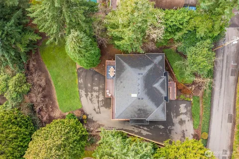 $1,599,950 | 17122 32nd Avenue Northeast, Lake Forest Park, WA 98155