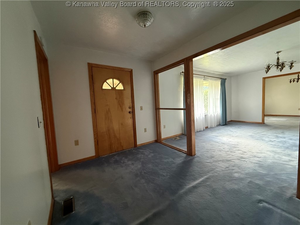 8091 Old Logan Road Chapmanville, WV 25508 - Photo 2 of 31 Foyer