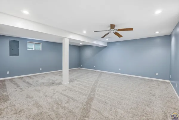 $400,000 | 835 Northeast 62nd Street, Topeka, KS 66617