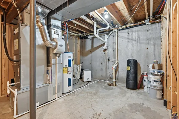 $400,000 | 835 Northeast 62nd Street, Topeka, KS 66617