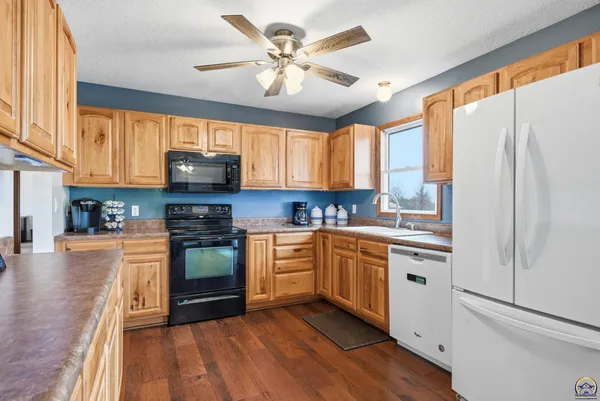 $400,000 | 835 Northeast 62nd Street, Topeka, KS 66617