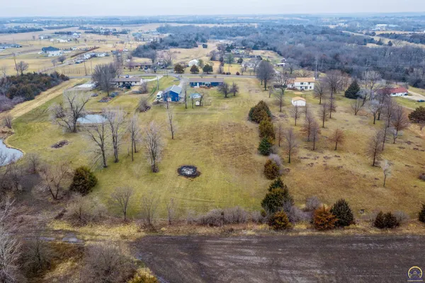 $400,000 | 835 Northeast 62nd Street, Topeka, KS 66617