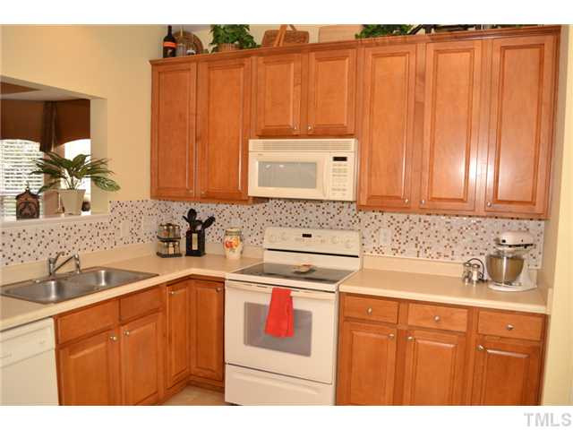 427 Alero Road Raleigh, NC 27610 - Photo 2 of 22 Kitchen