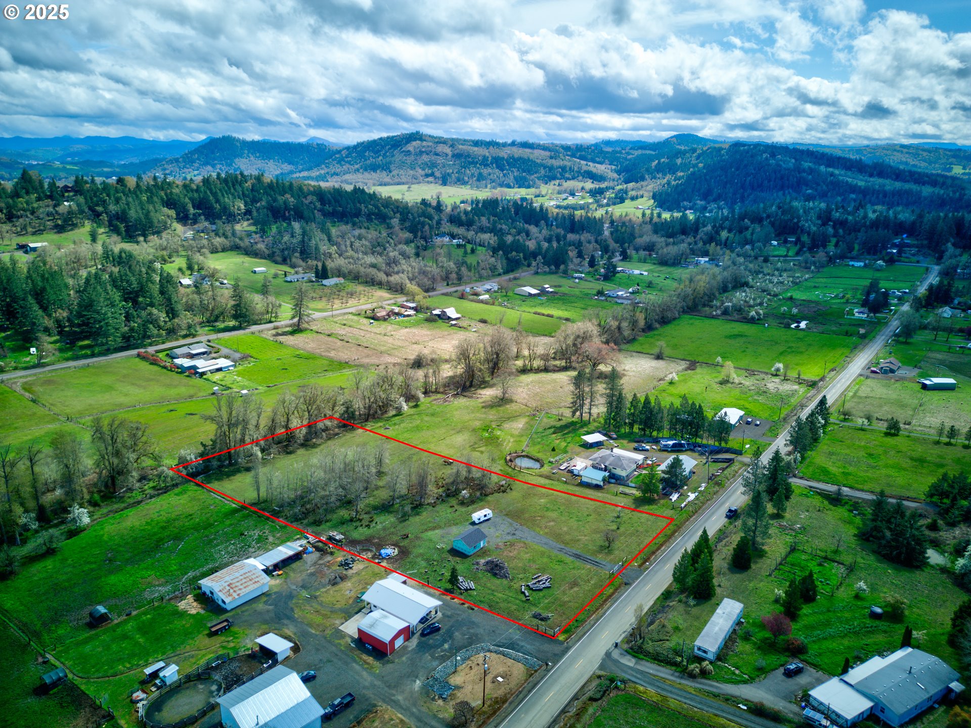 607 Valley Road Roseburg, OR 97471 - Photo 15 of 23 Gallery Image 15
