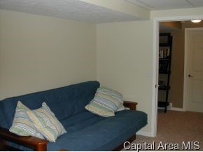 1412 Hoechester Road Springfield, IL 62712 - Photo 9 of 12