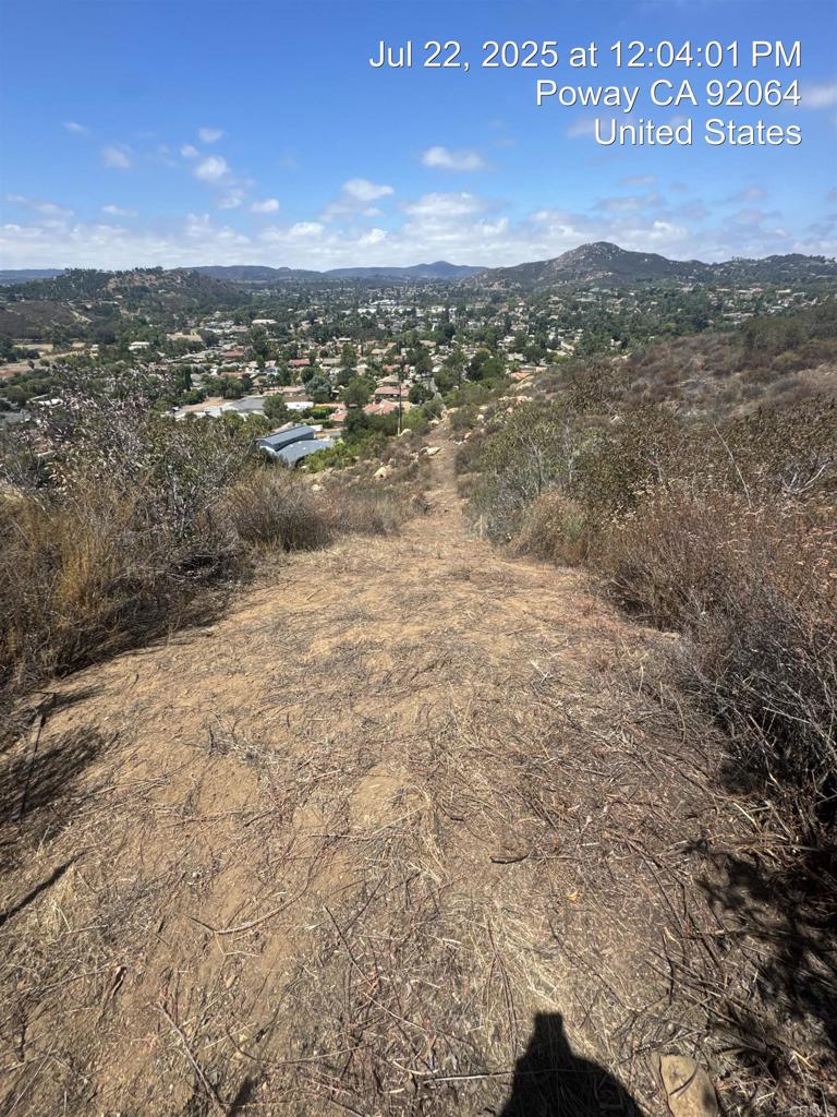 45 Carlson Court Poway, CA 92064 - Photo 8 of 12 a view of a city