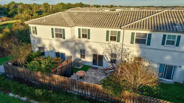 $635,000 | 4668 Northwest 120th Way, Coral Springs, FL 33076