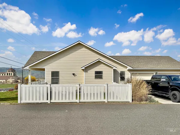 $599,000 | 3401 14th Street, Lewiston, ID 83501