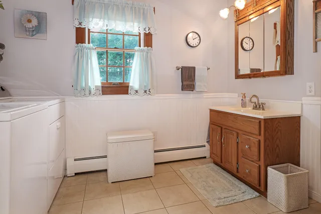 $389,000 | 6 Victory Lane, Dixfield, ME 04224