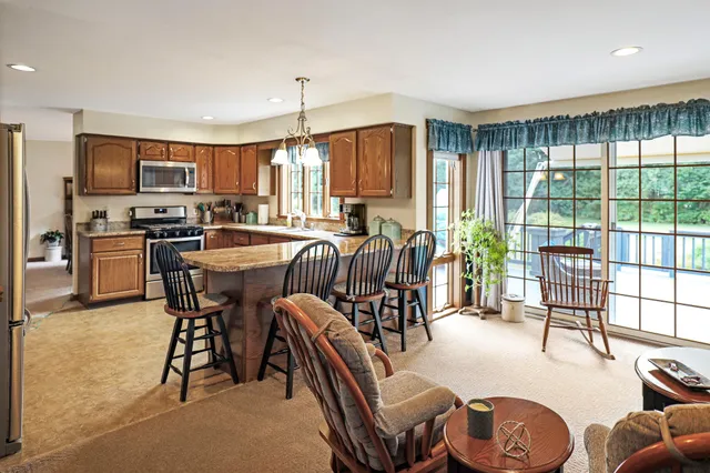 $389,000 | 6 Victory Lane, Dixfield, ME 04224