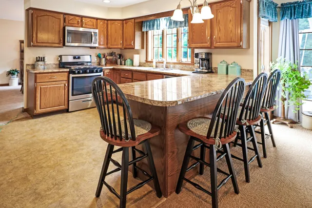 $389,000 | 6 Victory Lane, Dixfield, ME 04224