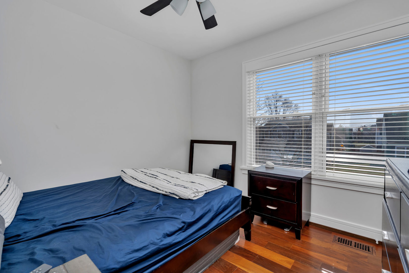 1982 Ridgemore Drive Bartlett, IL 60103 - Photo 17 of 37