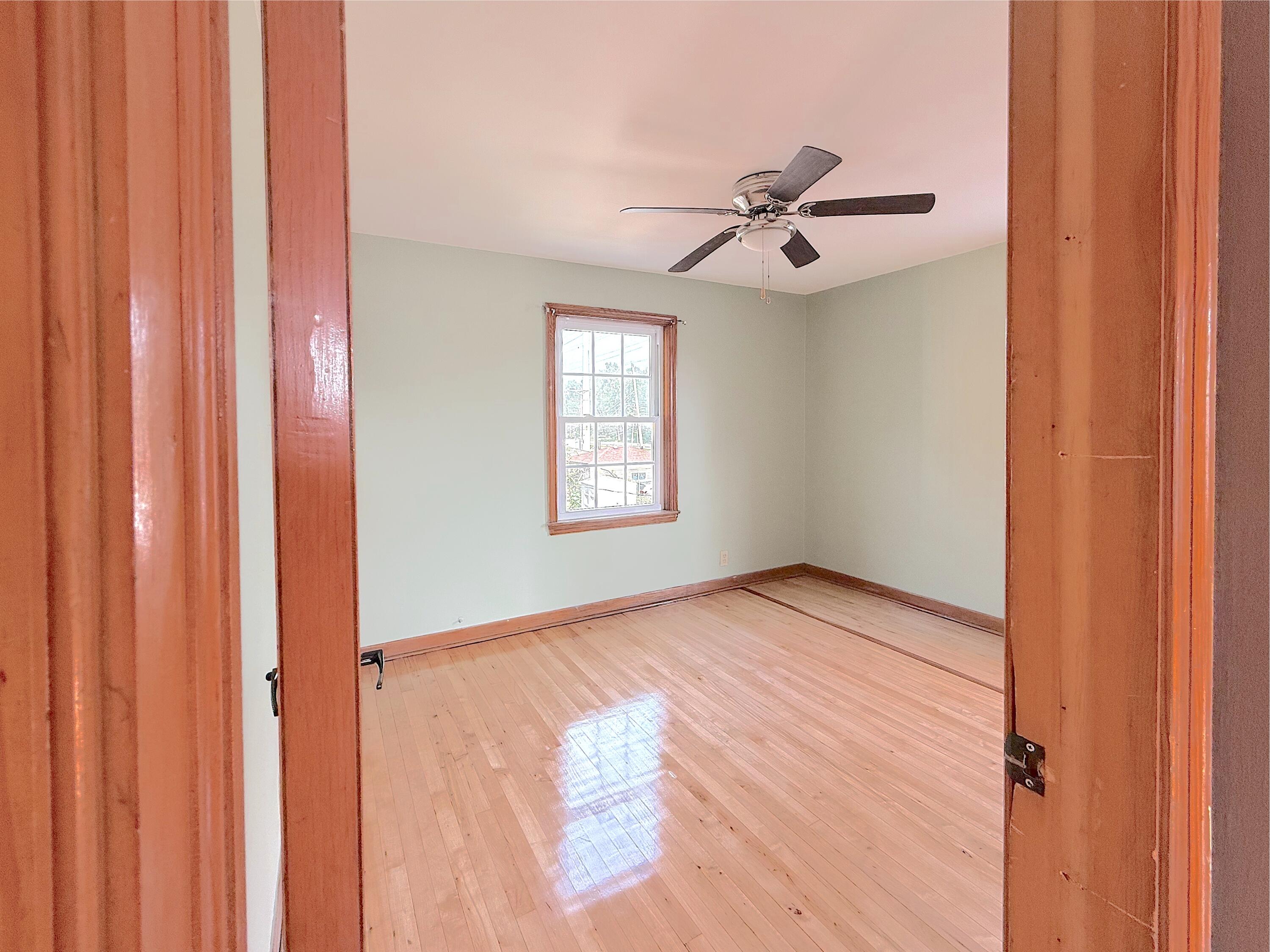 4039 Torrence Avenue Hammond, IN 46327 - Photo 31 of 34 a view of an empty room and window
