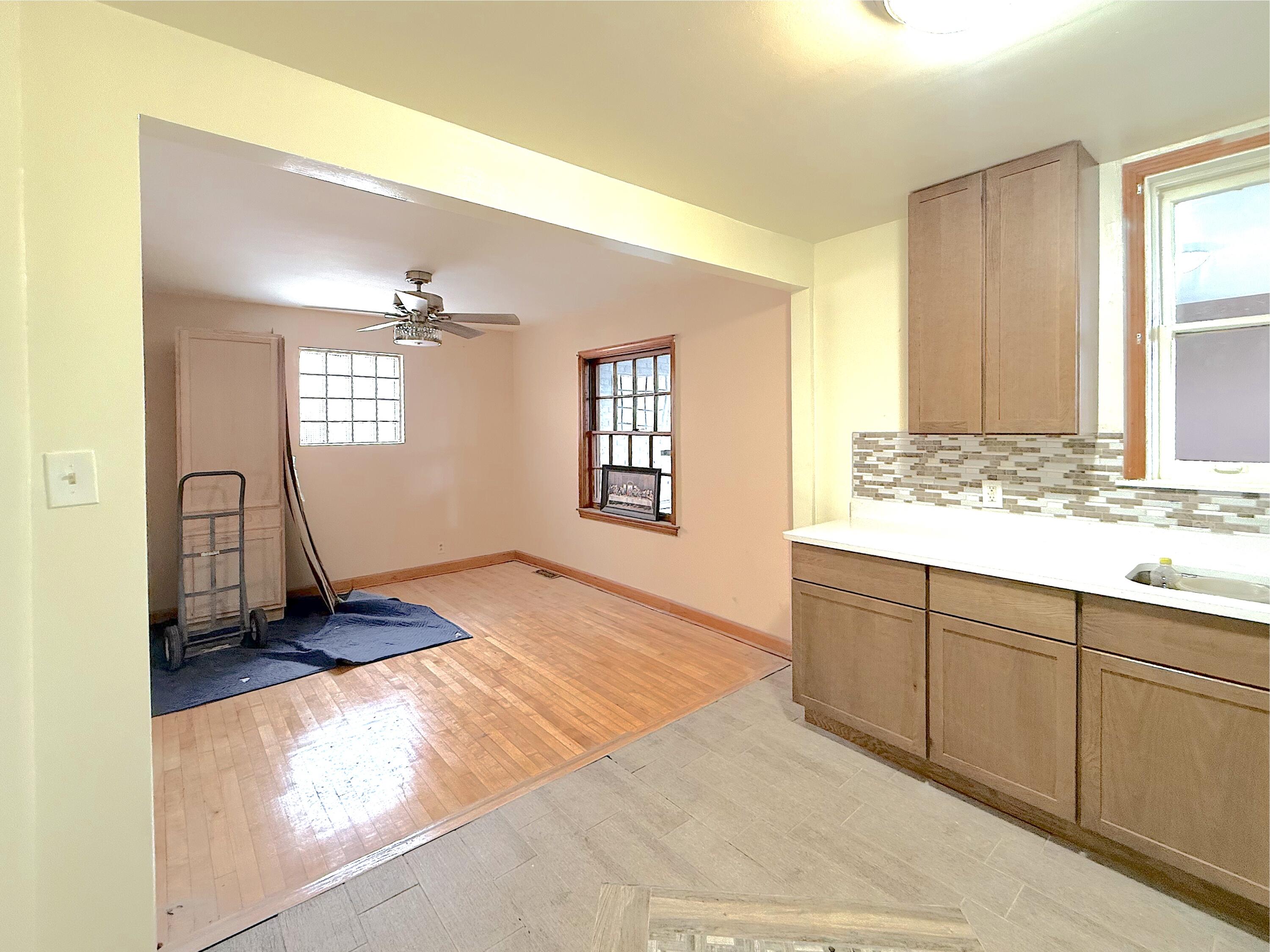 4039 Torrence Avenue Hammond, IN 46327 - Photo 9 of 34 a view of an empty room and window