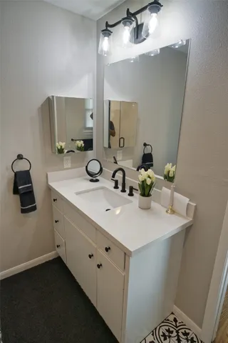 $748,862 | 549 Private Road 675, Sargent, TX 77414