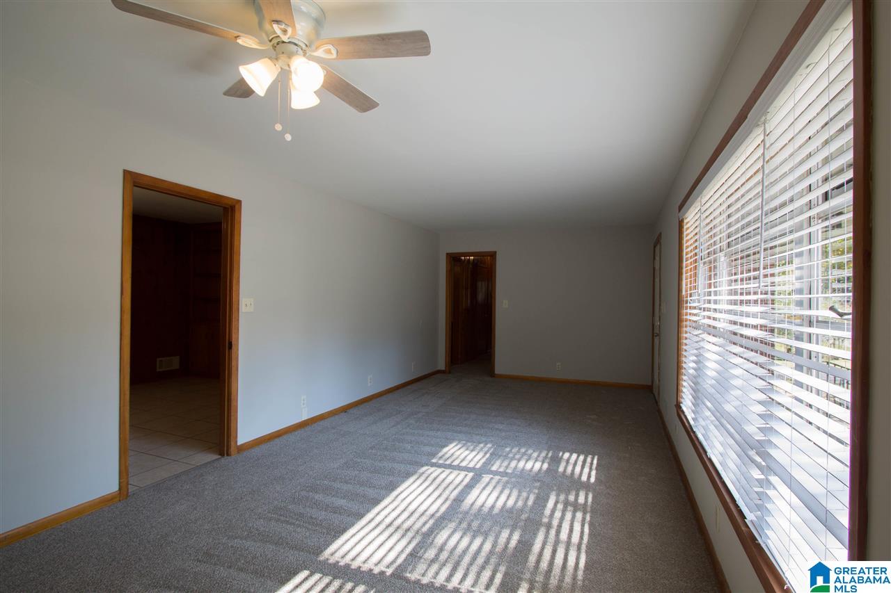948 5th Avenue Southwest Alabaster, AL 35007 - Photo 6 of 50