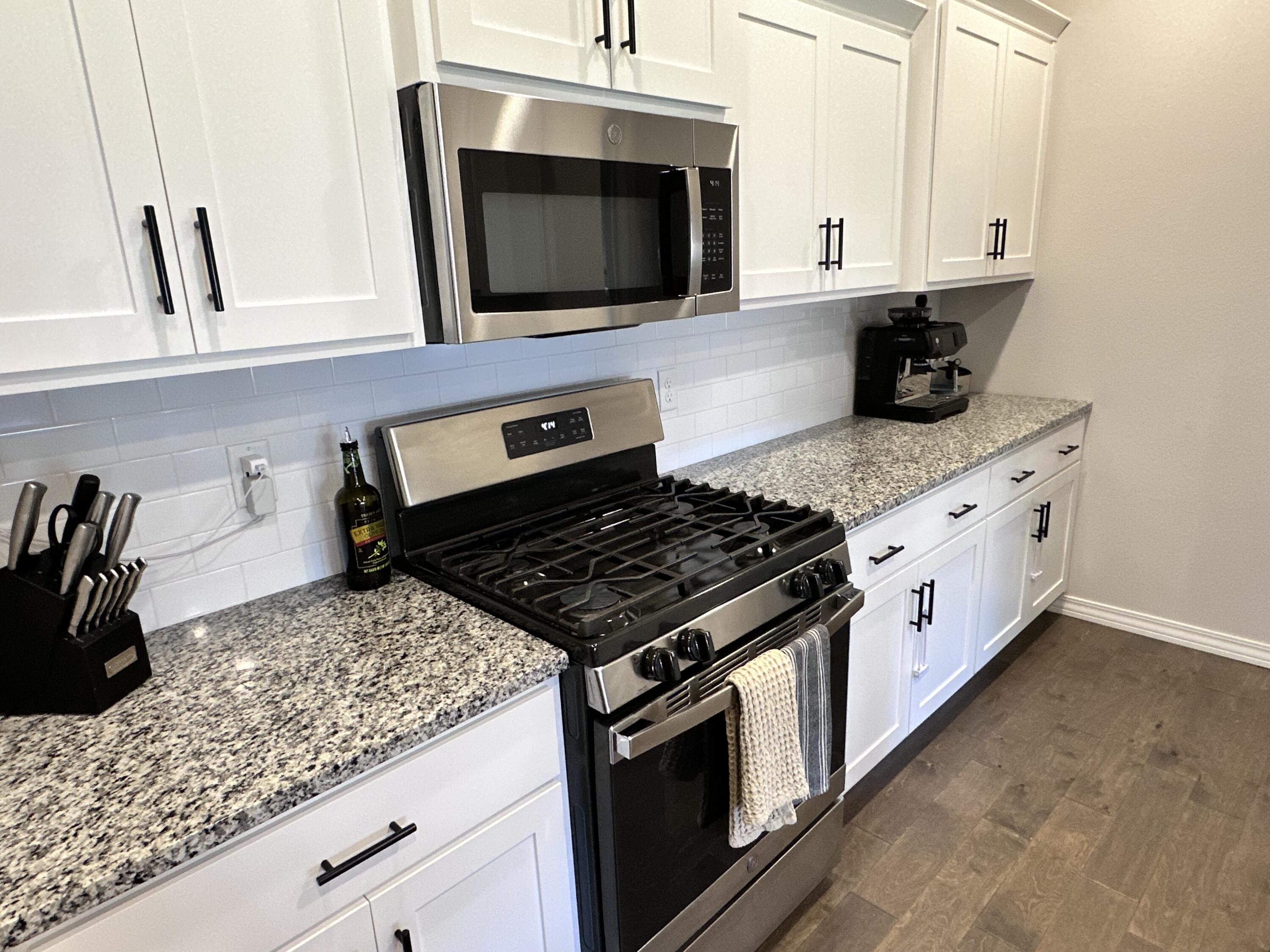 4298 Rome Avenue Ozark, MO 65721 - Photo 8 of 18 80964445300__0EC6A6F9-32E6-4A30-86AB-C73