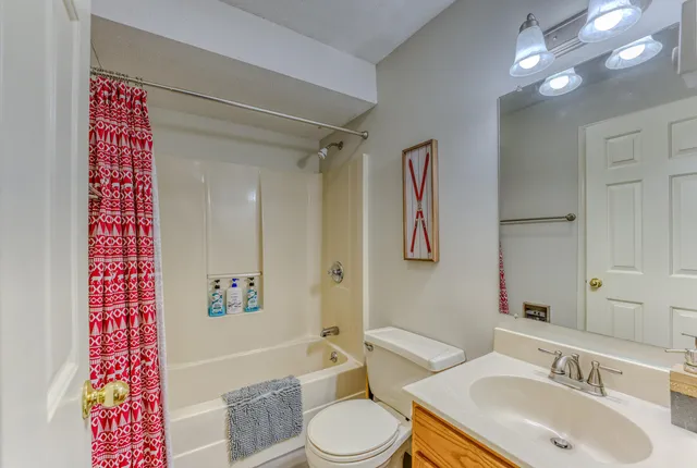 $339,900 | 227 Main Street, Unit 231, Lincoln, NH 03251